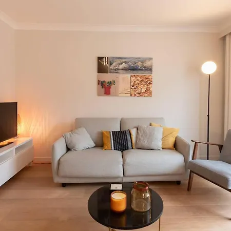 Modern With Large Terrace Close To The Sea Appartement Oostende