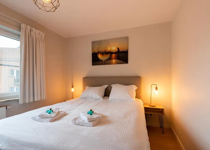 公寓 Modern With Large Terrace Close To The Sea