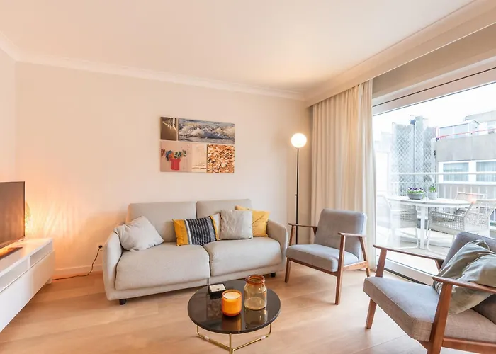 Modern With Large Terrace Close To The Sea