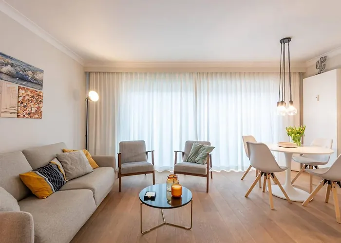 Modern With Large Terrace Close To The Sea Appartement *