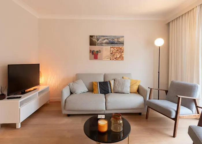 Modern With Large Terrace Close To The Sea Appartement Oostende