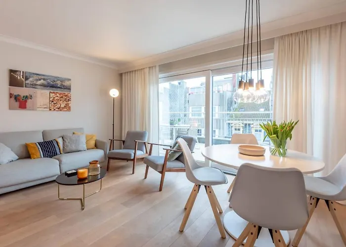 Διαμέρισμα Modern With Large Terrace Close To The Sea